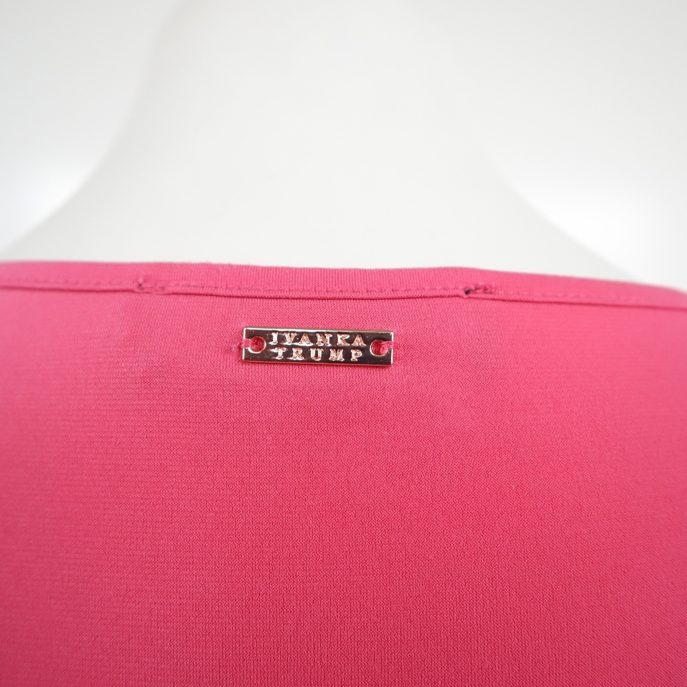 Ivanka Trump Mauve Short Sleeve w/ 1 Shoulder Bow - Picture 4 of 6